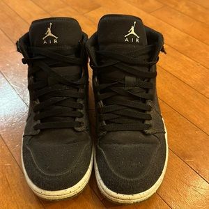 Excellent used condition Mens Nike 8.5 Air Jordan 1 craters black